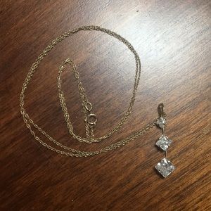 10k Gold neckless and pendent!